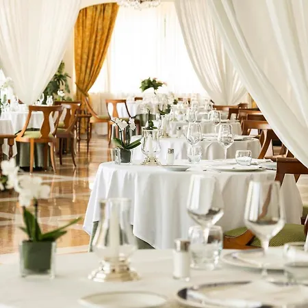 Hotel Excelsior Belvedere &