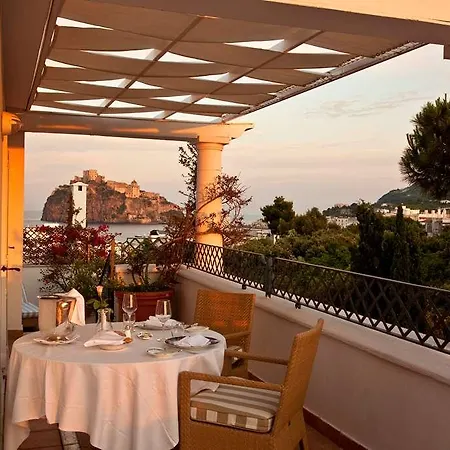 Excelsior Belvedere & Hotel 5*